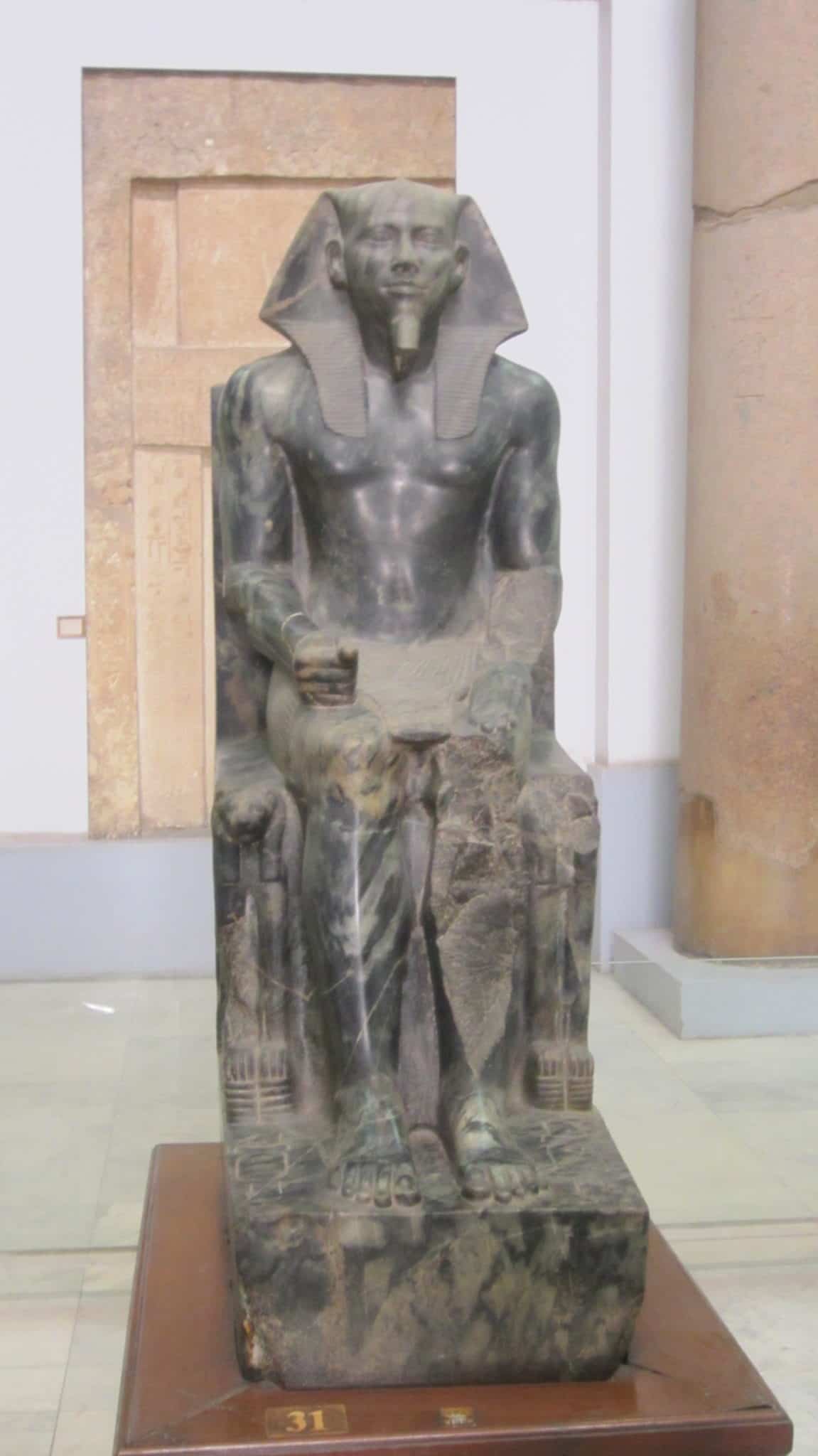 哈夫拉国王的雕像