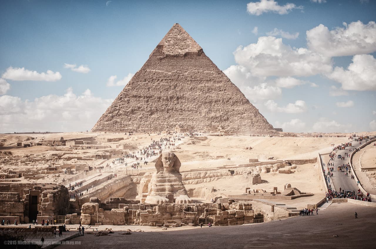 哈夫拉金字塔，吉萨的大金字塔